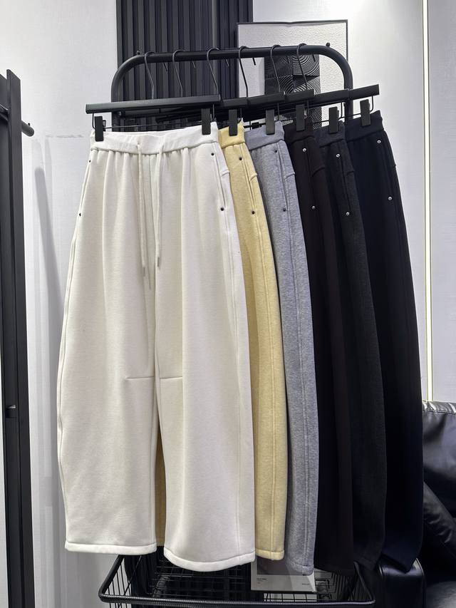 Balenciaga New Fleece-Lined Casual Pants with Small Round Studs on Pockets - Sup