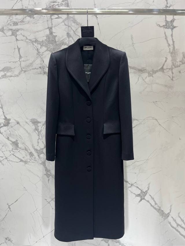 Saint Laurent Women's Single-Breasted Wool Slim-Fit Coat The quality of this sui