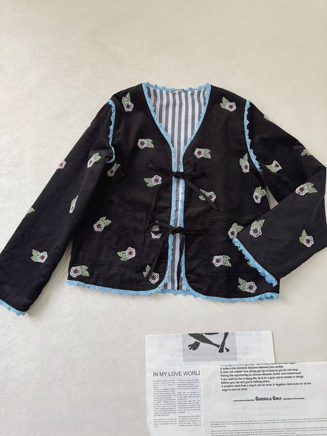 25 Autumn/Winter Tahlia Corduroy Beaded Floral Tie-Waist Top/Coat Made of vintag