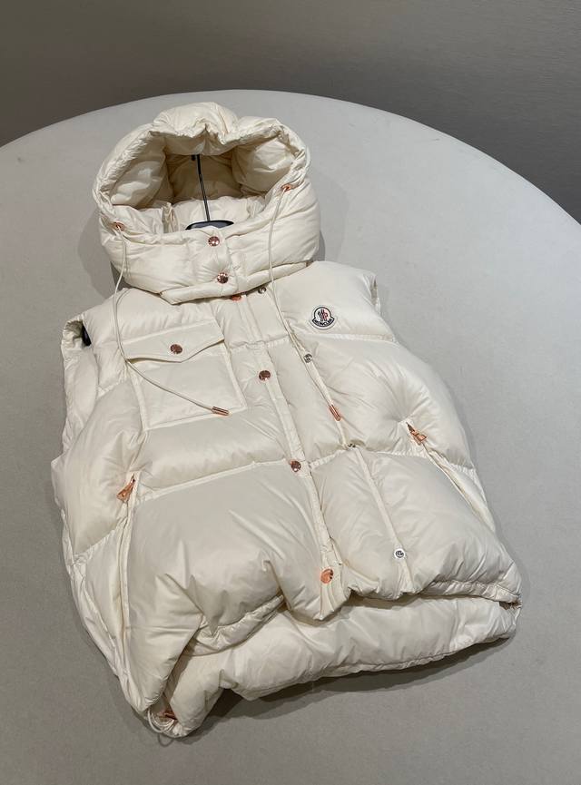 Sizes: 1 2 3 Moncle* Detachable Drawstring Hooded Goose Down Vest A must-have v