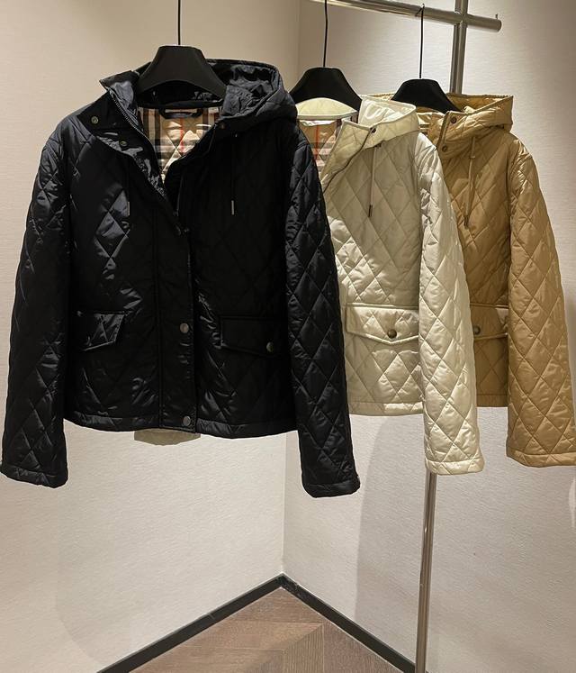 Sizes: SML Bbr Autumn/Winter New Arrival Diamond Quilted Hooded Nylon Jacket Ch