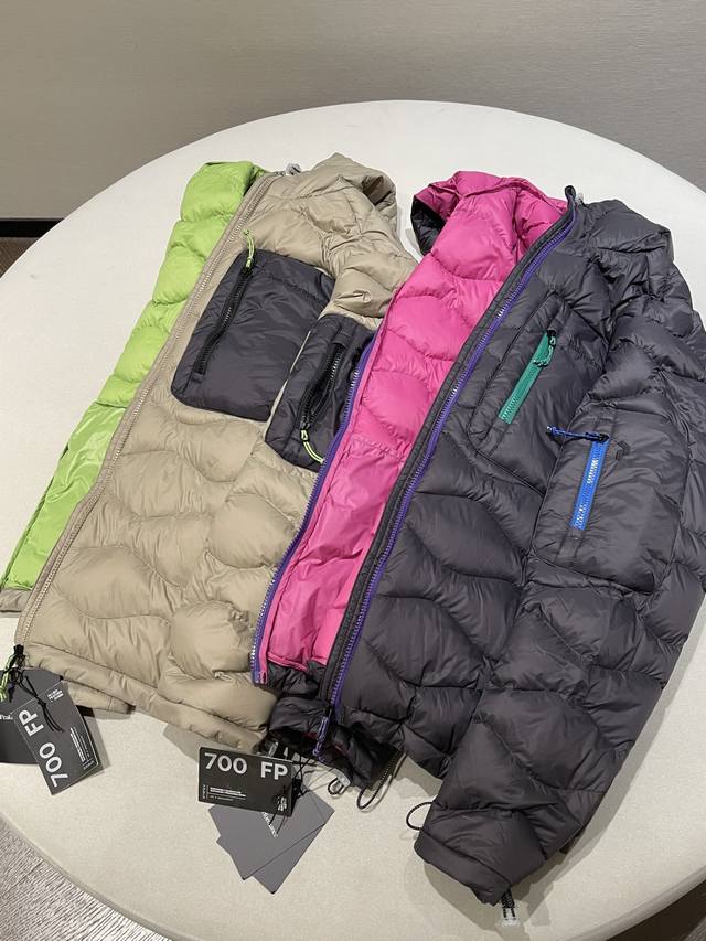 Sizes: ML XL XL Peak Performance Helium Utility Unisex Water-Repellent Down Jack