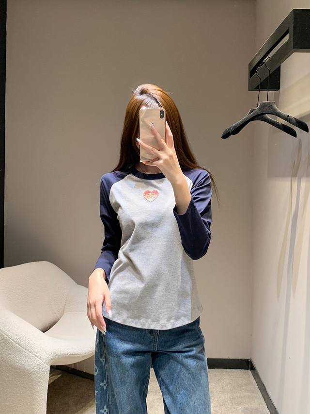 Chane* 25Fw Early Autumn New Arrival Heart Embroidery Double C Beaded Crew Neck