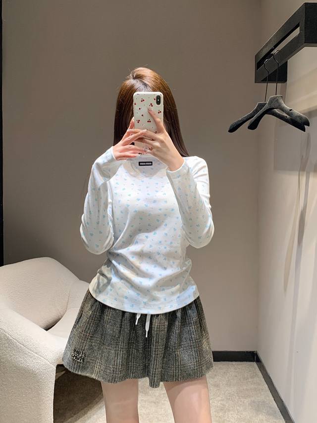 Mium*U 25Fw Autumn/Winter New Arrival: Miniature Floral Print Long-Sleeve T-Shir
