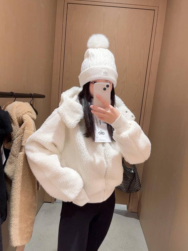 Alo* 2025 Autumn/Winter New Arrival: Short Hooded Lambswool Jacket | Exclusive H