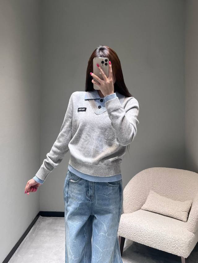 Miu*2025Fw Autumn/Winter New Collection Shirt Collar Sweater - A refreshing ligh