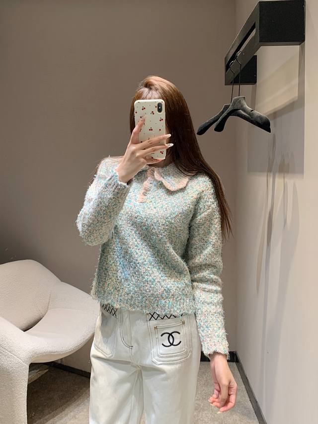 Chane* 25K High-End Handcrafted Collection Diamond Button Peter Pan Collar Knit