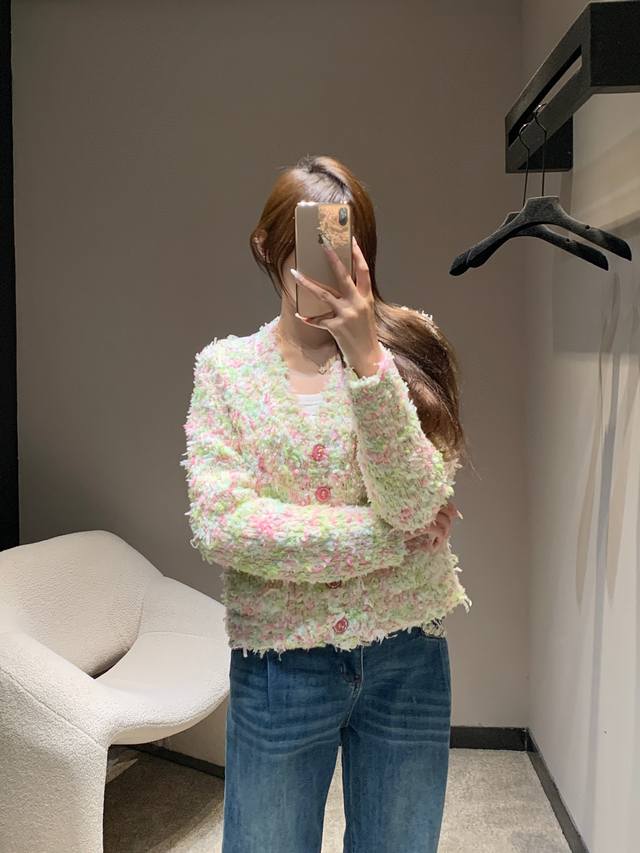 Chan*L 25K High-End Handcrafted Series Macaron V-Neck Knit Cardigan | Exclusive