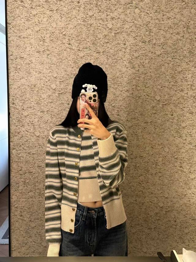 Loro piana 25Fw Fobello striped cardigan features the brand's signature Baby Cas