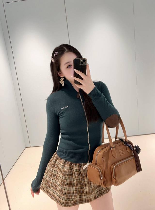 Miumi* 25Fw Early Autumn New Dark Green Zipper Stand Collar Cashmere Knit Cardig