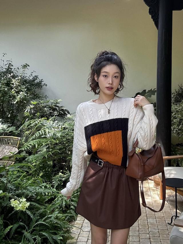 Loew* 25Fw Autumn/Winter New Wool Crew Neck Pullover Sweater | Exclusive Yb Deve