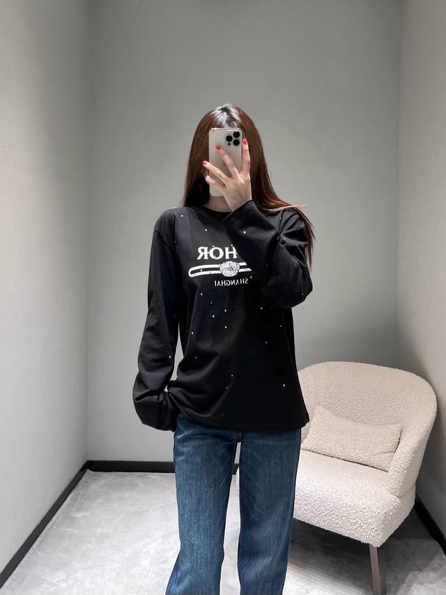 Eth*R25Fw New Retro Print Long-Sleeve T-Shirt: Featuring the "Etho*" lettering a