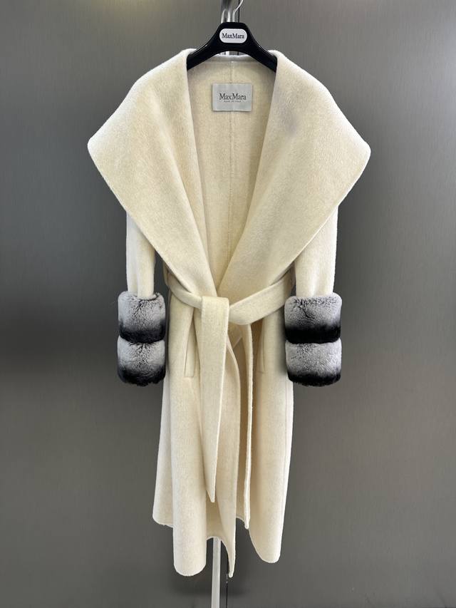 Max Mar*A Double-faced Cashmere Coat. High-quality baby wool + detachable rabbit