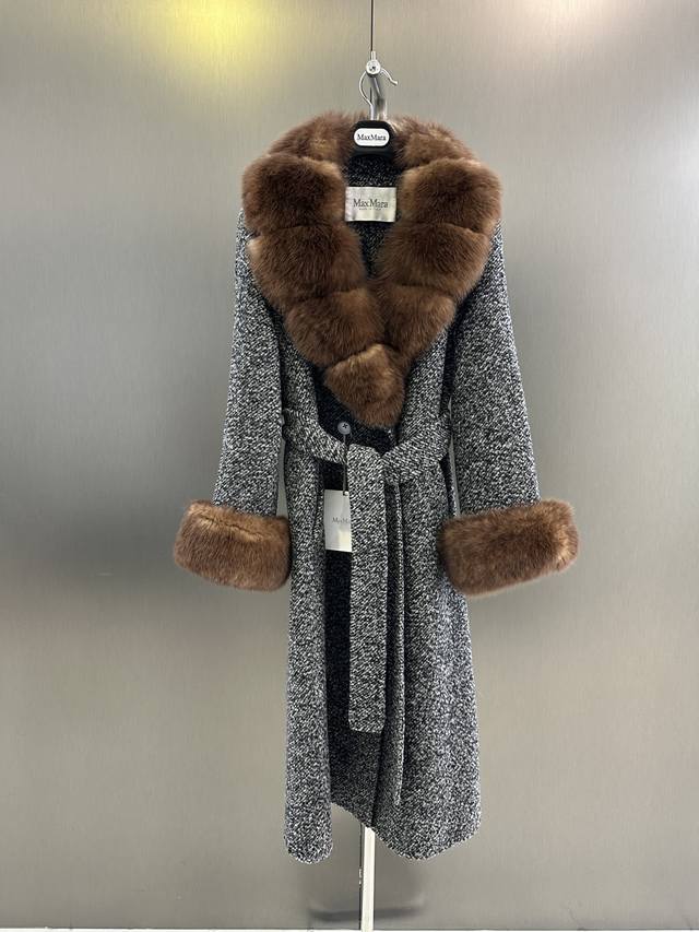 Max Mar*A Double-faced Cashmere Coat, High-Quality Baby, 100% Wool + Detachable