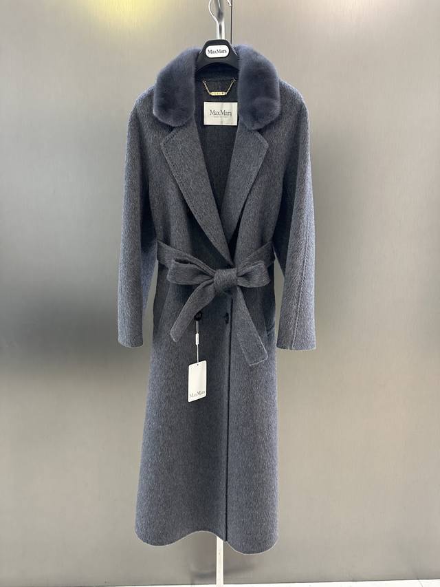 Maxmara High-Quality Cashmere Coat, New Autumn/Winter Classic Style 101801. This