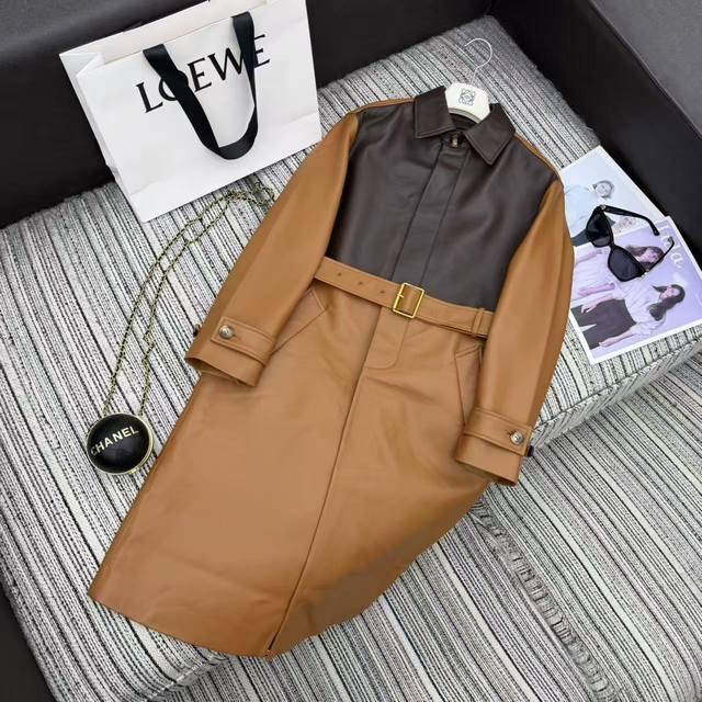 Highly recommend the 2025 early autumn/winter Loe* new color-blocked trench coa