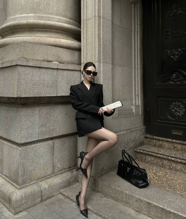 Super Stylish* Autumn/Winter New Arrival Smoking Suit with Wing Collar Two-Tone