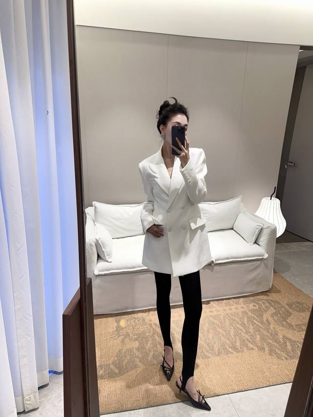 Autumn/Winter New Arrival Smoking Suit: New Interpretation of Winged Collar Two