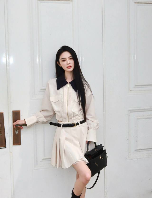 Miu*2025 New Zipper Lace Long-Sleeved Jacket with Belt and Lace Pleated Skirt (S