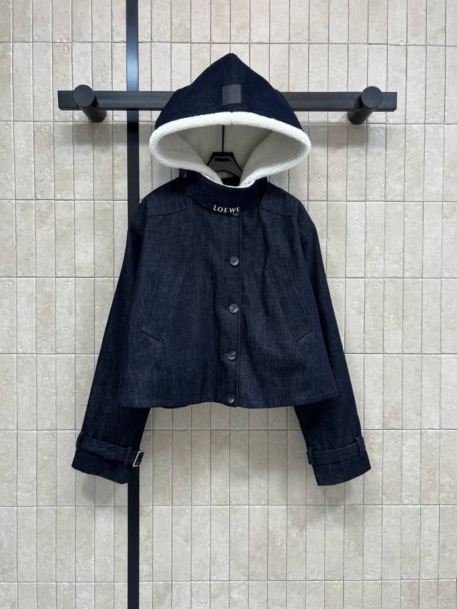 Lw's new 2025 Autumn/Winter hooded short denim cotton jacket is made of dark blu