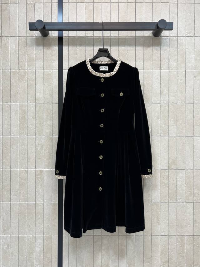 Miu's Fall/Winter 2025 New Black Velvet Dress - High-quality texture, soft to th