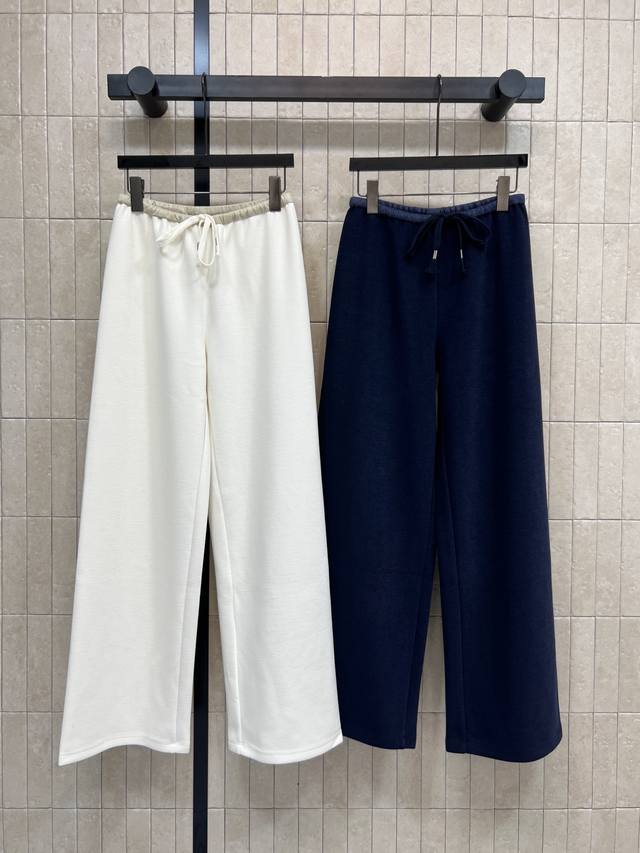 Chanel Fall/Winter 2025 New Drawstring High-Waisted Wide-Leg Pants. The pants h