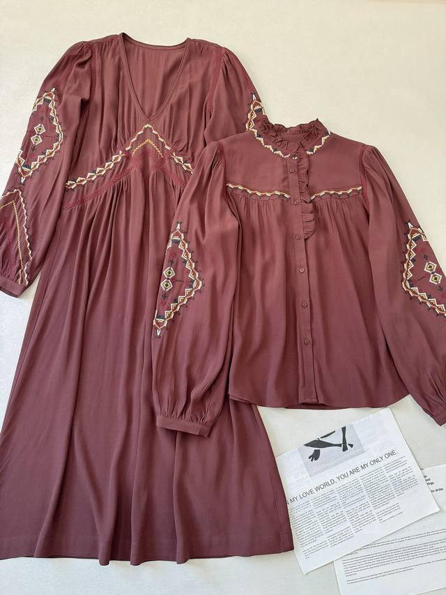 New Arrival! Bohee Ethnic Style Embroidered V-Neck High-Waisted Dress + French L