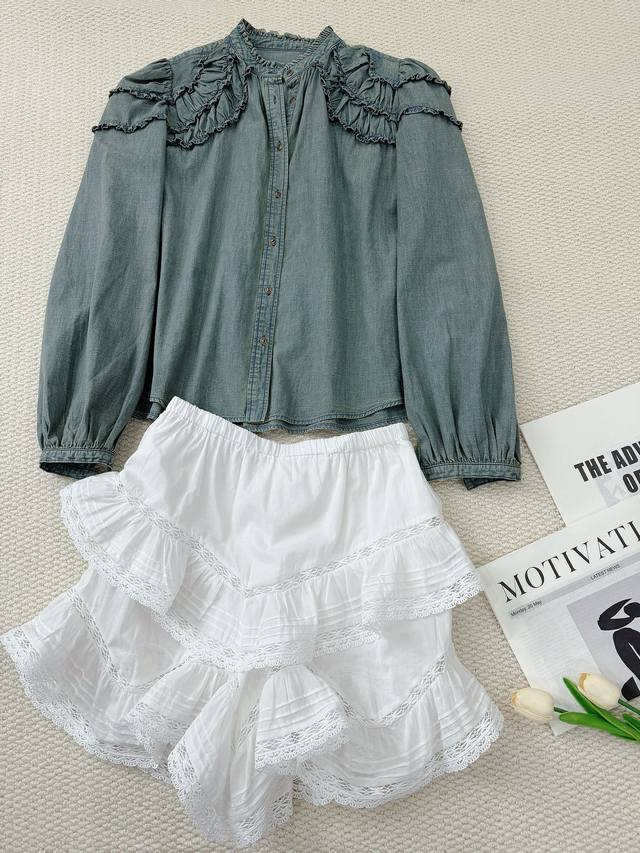 A retro and romantic denim shirt is here... Early Autumn Collection... The clas