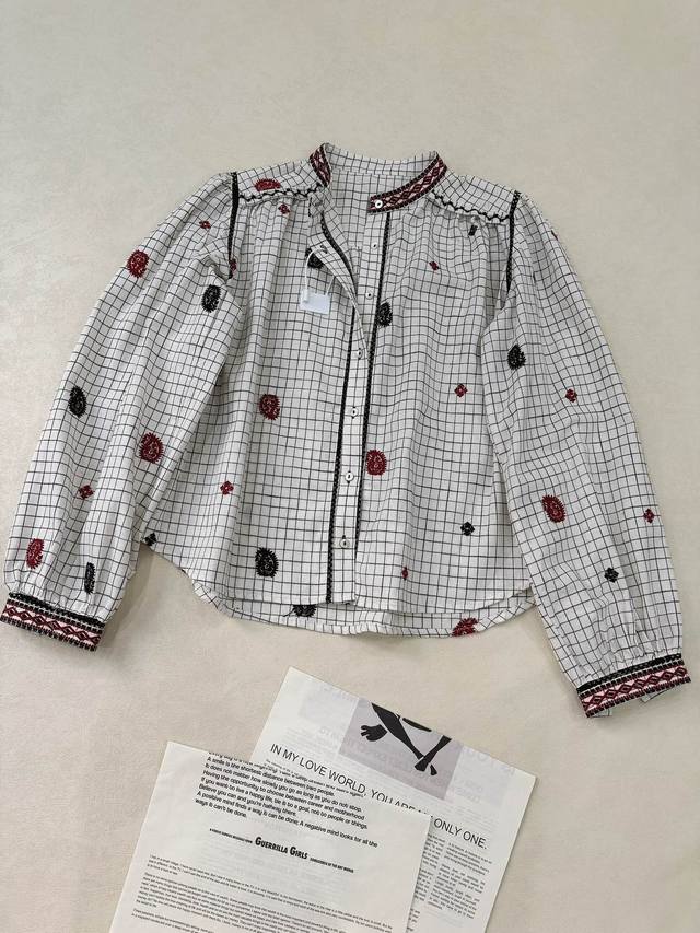 A stunning fine check shirt... A perfect blend of retro and sophisticated style~