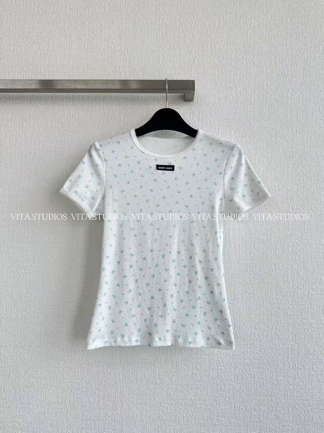 Hot Item In Stock Crew Neck Short Sleeve T-Shirt Made of 100% cotton, skin-frien