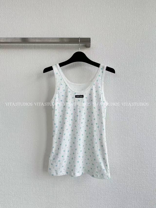 Hot Item In Stock U-Neck Printed Vest Made of 100% cotton, skin-friendly and bre