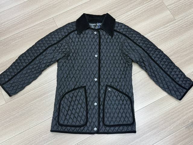 Bur New VIP Quilted Nylon Floriston Jacket This quilted jacket features a refres