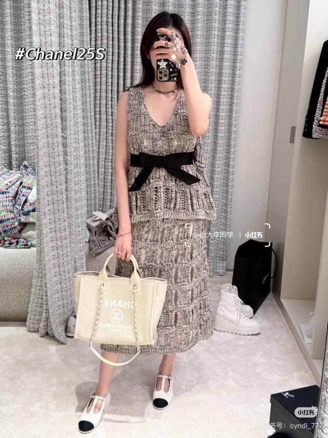 Chanel*L New High-Quality 1:1 Custom Summer Item! A stylish and sophisticated s