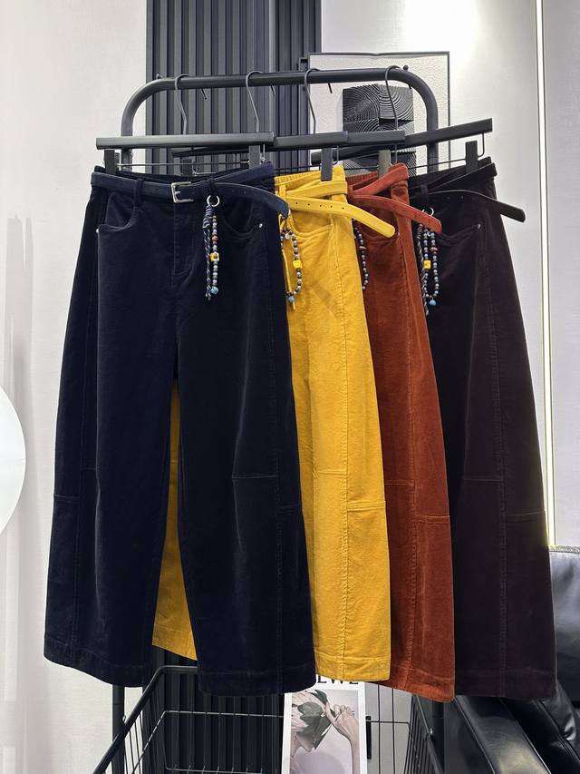 Miumiu - New Beaded Corduroy Cropped Pants, a must-have for autumn and winter. R