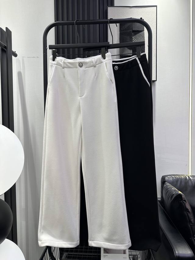 Chanel New Style Wide-Leg Pants with Contrasting Trim at the Waist, Composite Wo