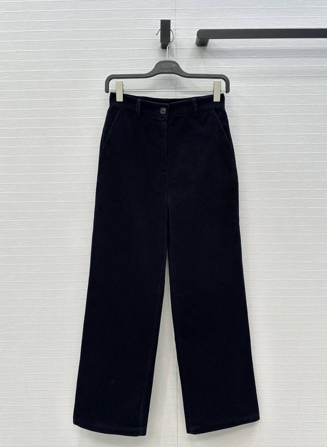 Exclusive First Release, Original Quality! Miu Style Chic Outfit for a Young, In