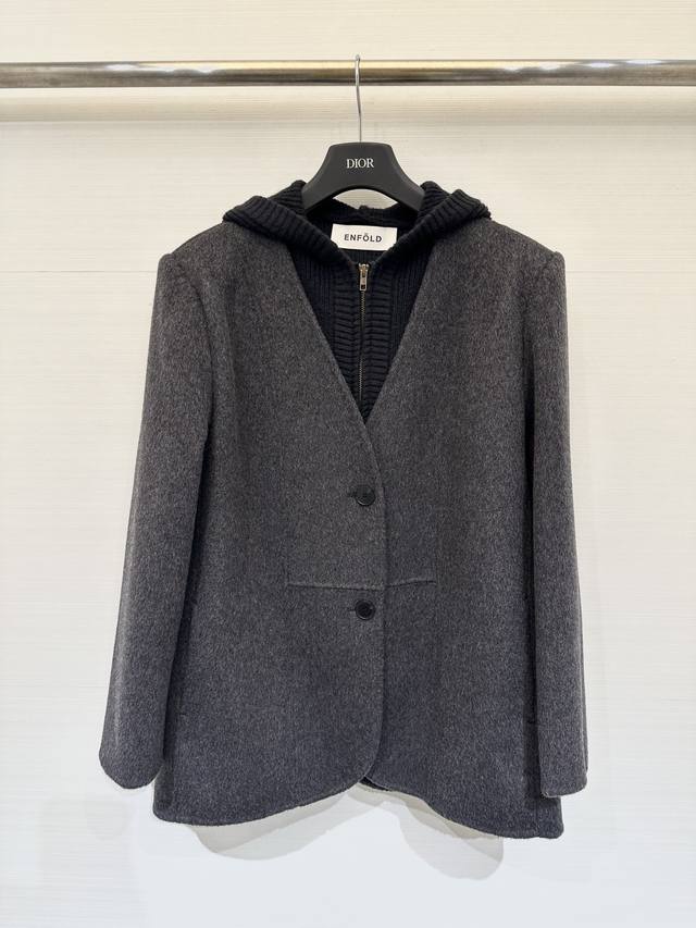 Enfold 2025 Autumn/Winter New Two-Piece Knitted Hooded Cashmere Coat. Made of a