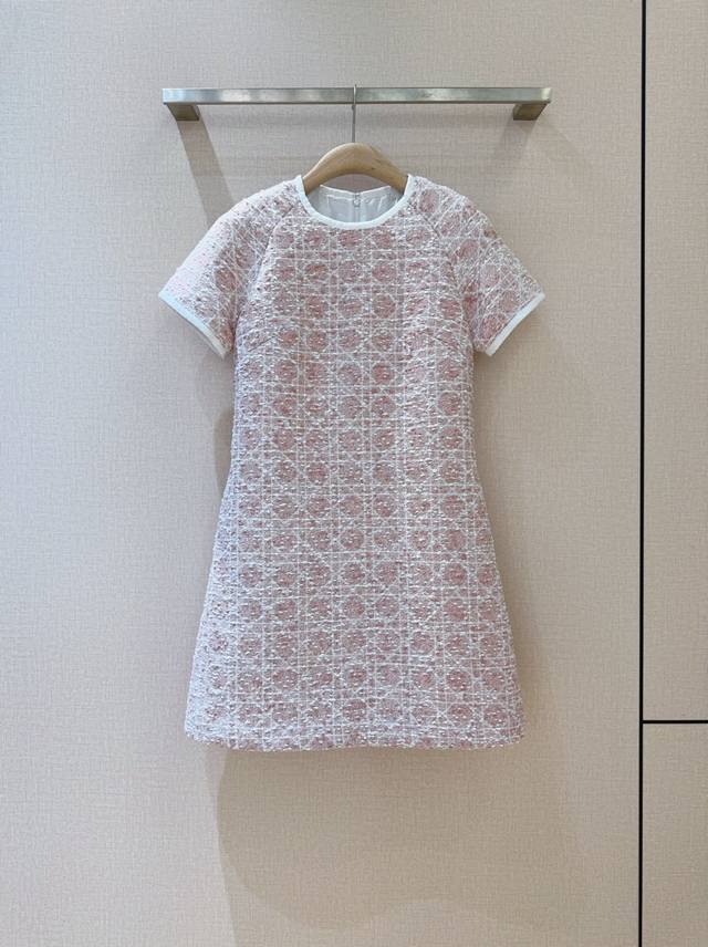 New arrivals from D brand! Retro plaid dress! Classic plaid pattern, comfortabl