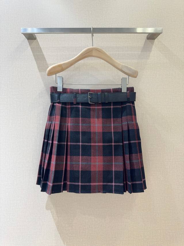 D's limited-edition new arrival is here! New plaid wool-blend midi skirt, exclus