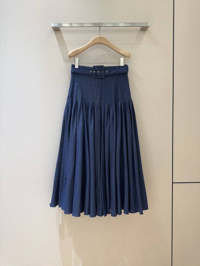 Carolina Herr*E*R*A New Arrival... A navy blue denim midi skirt, made of pure co