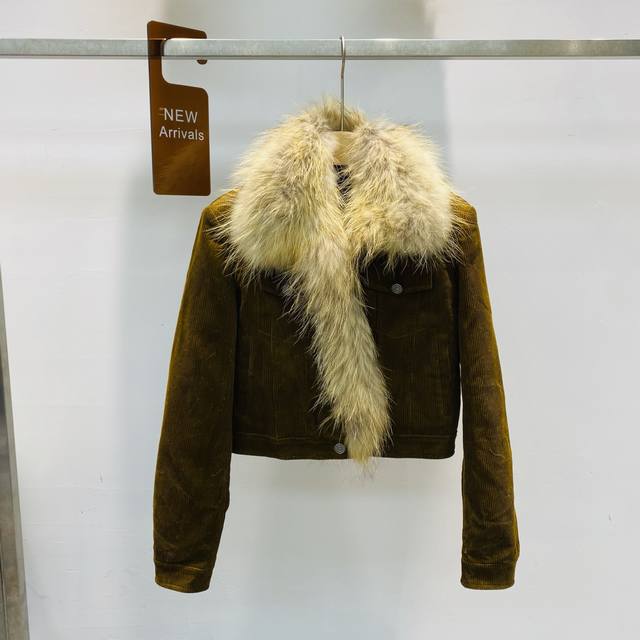 New niche design, Hong Kong style, chic, exquisite heavy-duty corduroy short jac