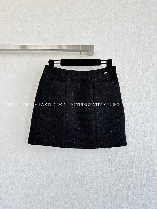 Hot Item In Stock Pocket Skirt Made with custom-made sequined wool-polyester ble