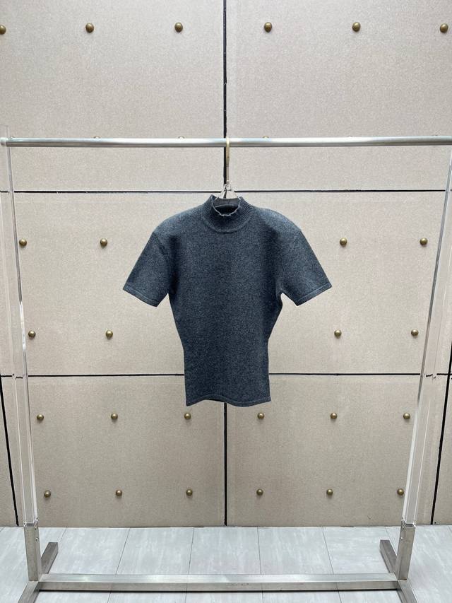 Jac Warm and cozy wool padded shoulder knit top! 100% wool, two colors, sizes S,