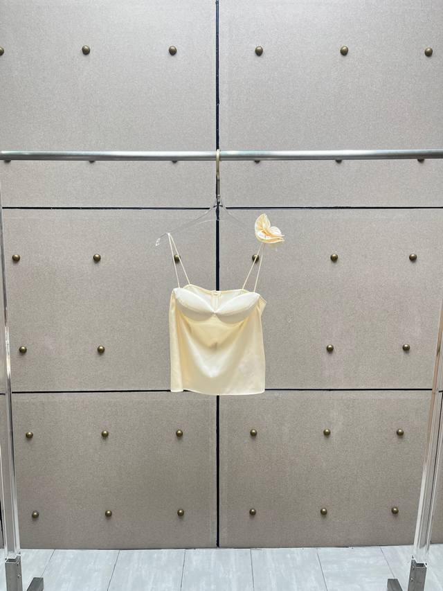 Magda satin camisole! Sml DDD