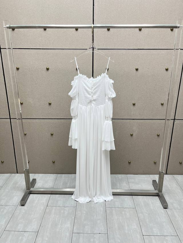 Blum Flowy Lotus Leaf Dress! Available in Red and White, Sizes S, M, L, DDD