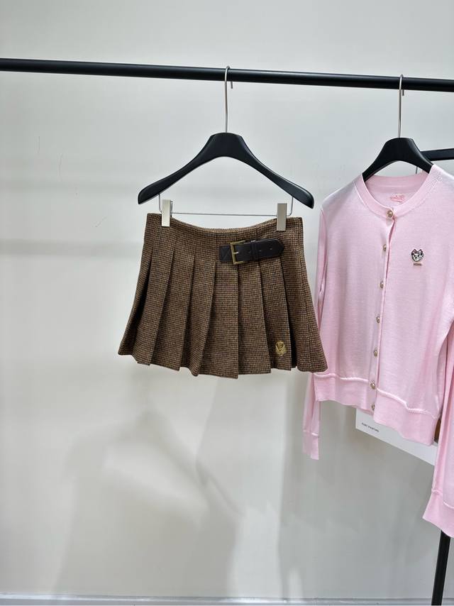 Zhao Lusi Brown Plaid Pleated Mini Skirt with Leather Buttons DDD, Fabric: Wool