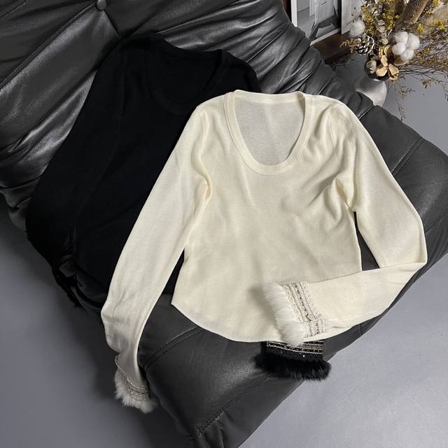 25 Autumn/Winter New Wool Top Creamy white is the epitome of gentle and innocent