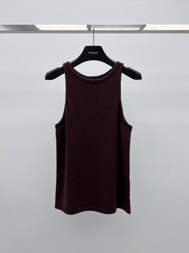 Cashmere Vest Made of cashmere blended with wool fabric Superfine yarns combine