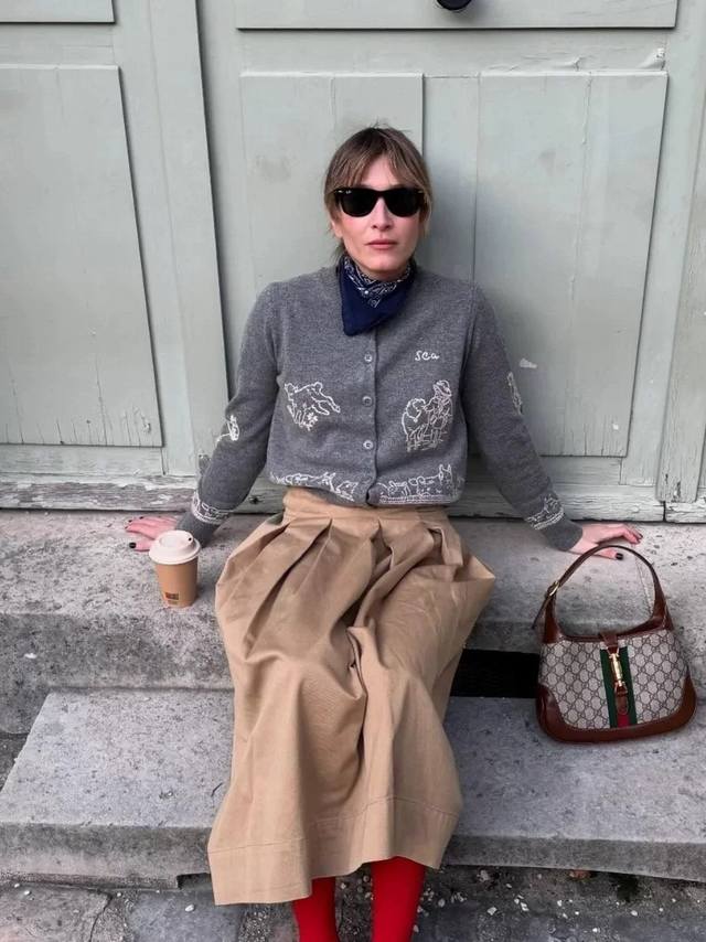 Original Tb.....2025 Autumn/Winter New Fashion Cartoon Embroidered Wool Cardigan