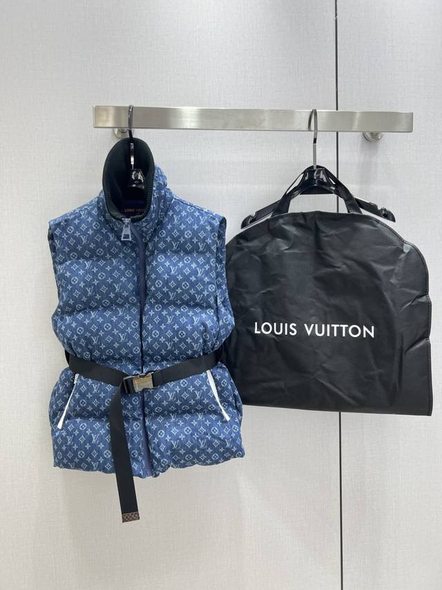 Highly recommend Lv*2025 Autumn/Winter New Monogram Belt Down Vest, White Goose